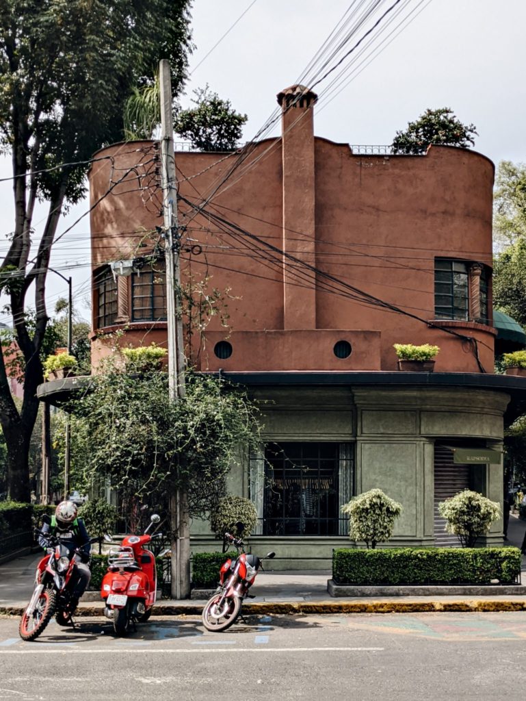 Mexico City Travel Guide: Best Things to See & Do