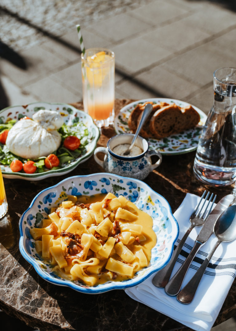 Where to Eat in Munich: Best Restaurants and Cafes